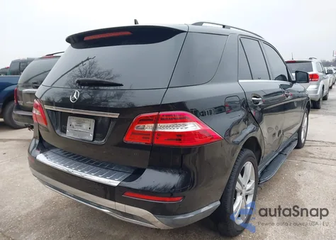 2013 Mercedes-Benz Ml 350 z USA, uszkodzony, nr VIN 4JGDA5JB3DA137330